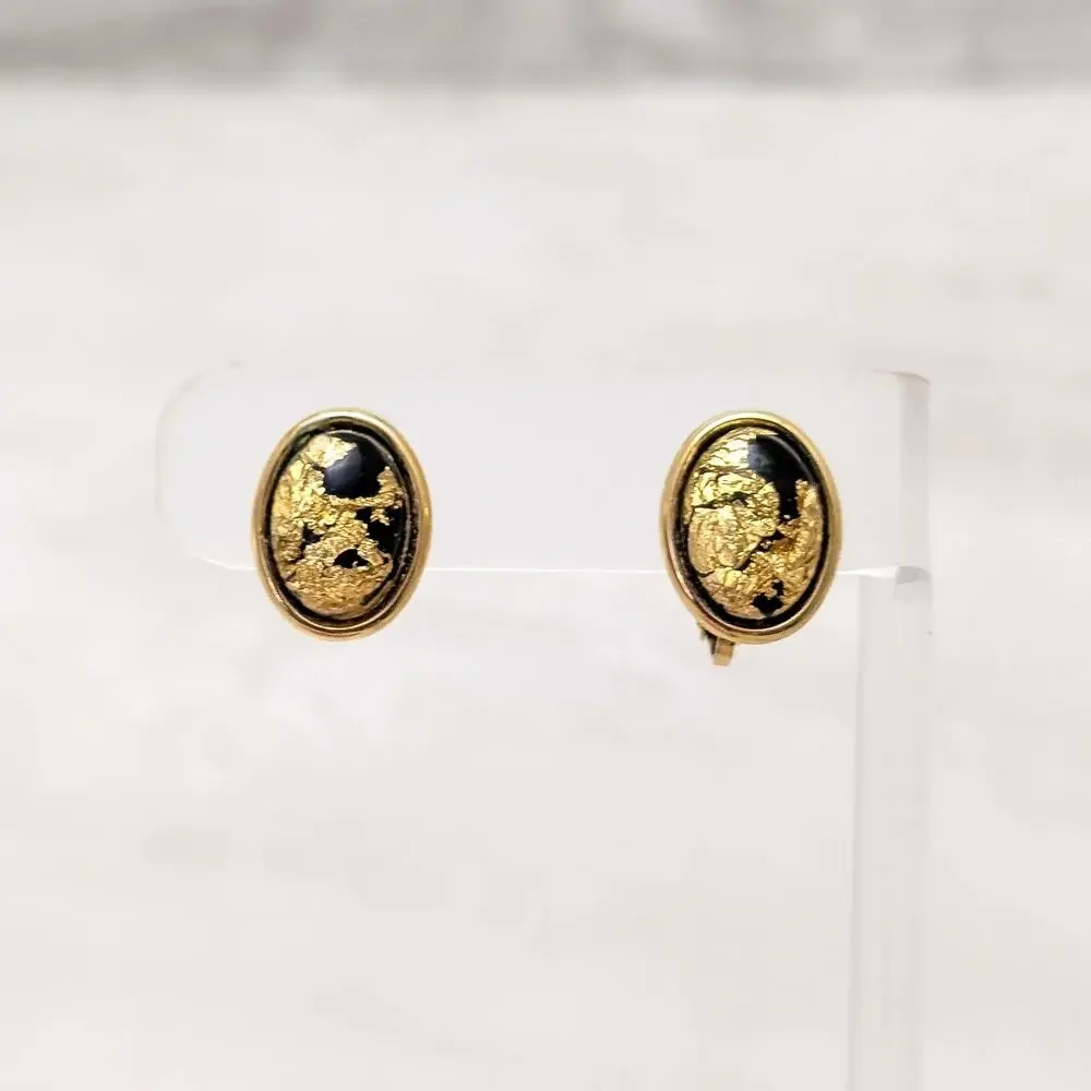 Vintage Clip On Earrings Gold Tone & Black Domed Oval - Really Pretty Earrings